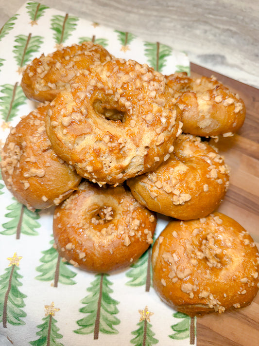 *SEASONAL* Gingerbread Toffee Sourdough Bagels